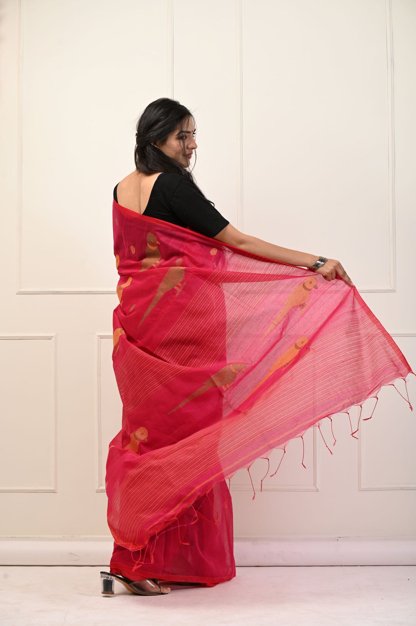 Pure Jamdani Parrot Woven Saree Without Blouse